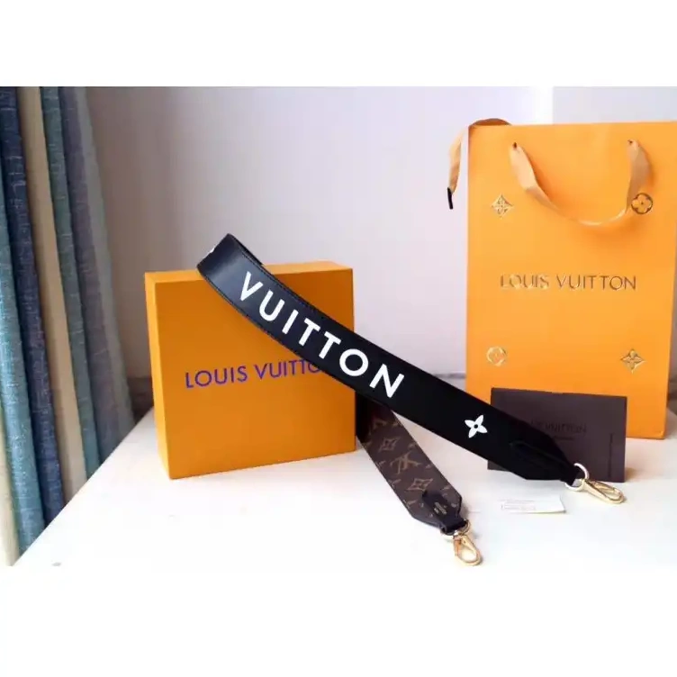 19B570099 LV Bags 0803
